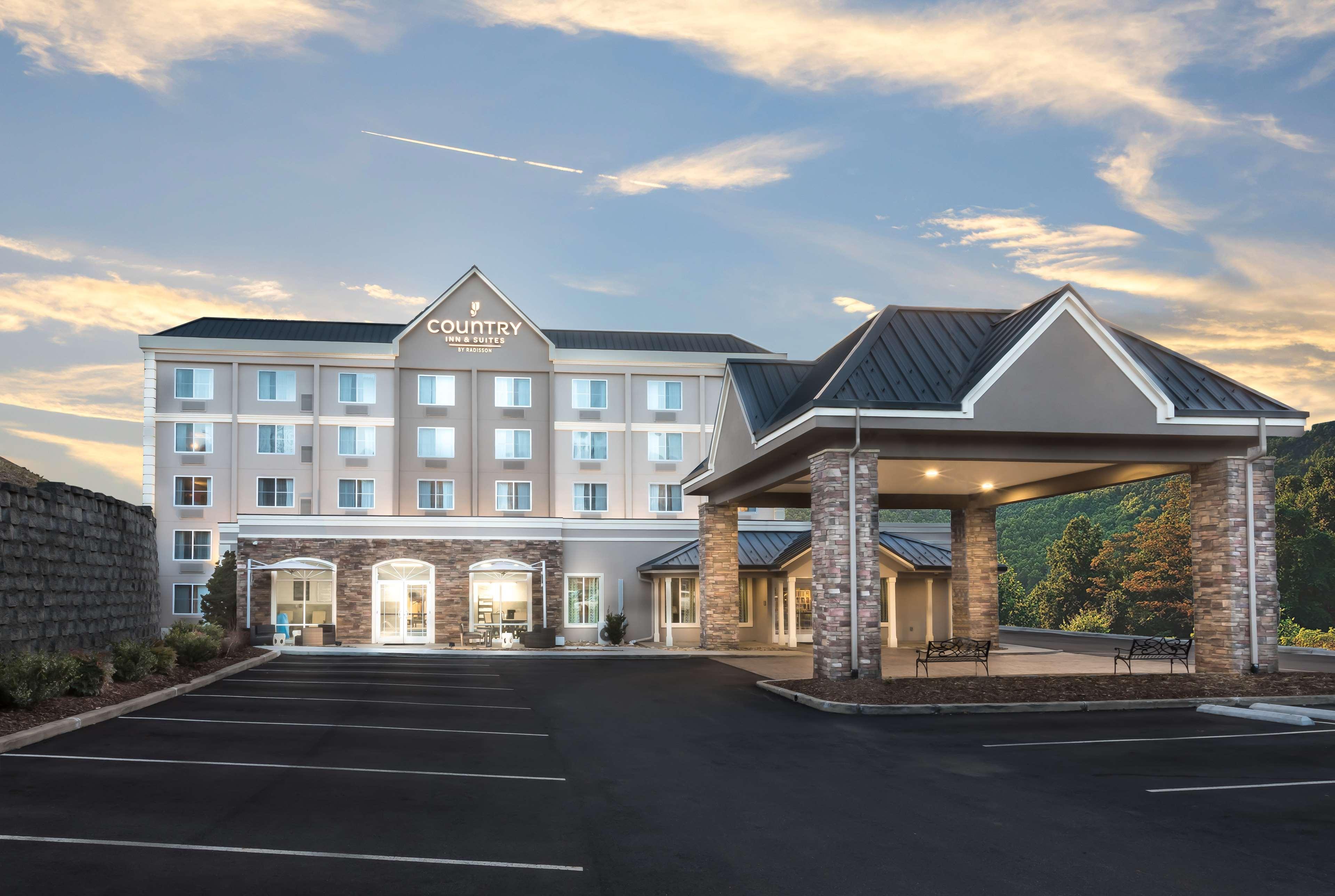 Country Inn & Suites By Radisson Asheville Downtown Tunnel Road Kültér fotó