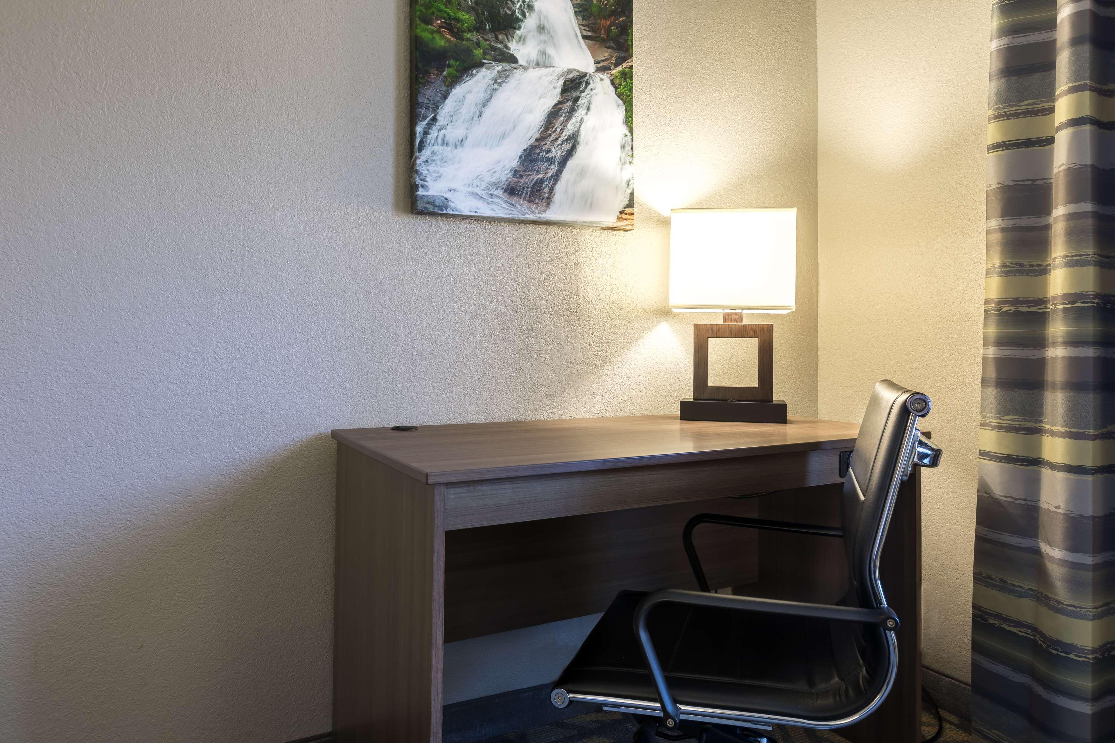 Country Inn & Suites By Radisson Asheville Downtown Tunnel Road Kültér fotó