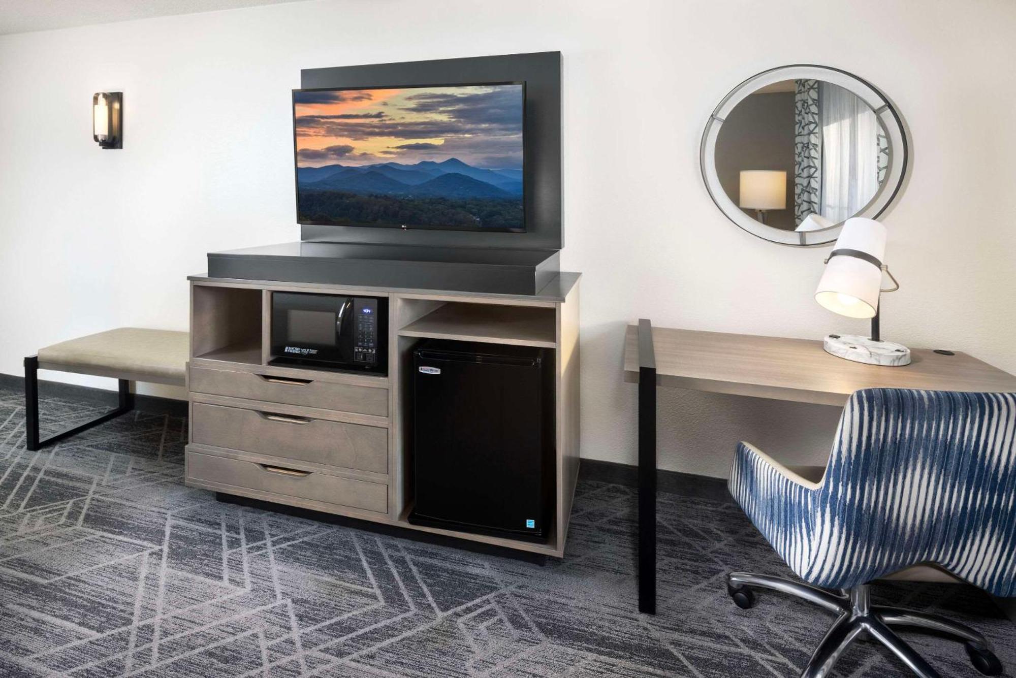 Country Inn & Suites By Radisson Asheville Downtown Tunnel Road Kültér fotó