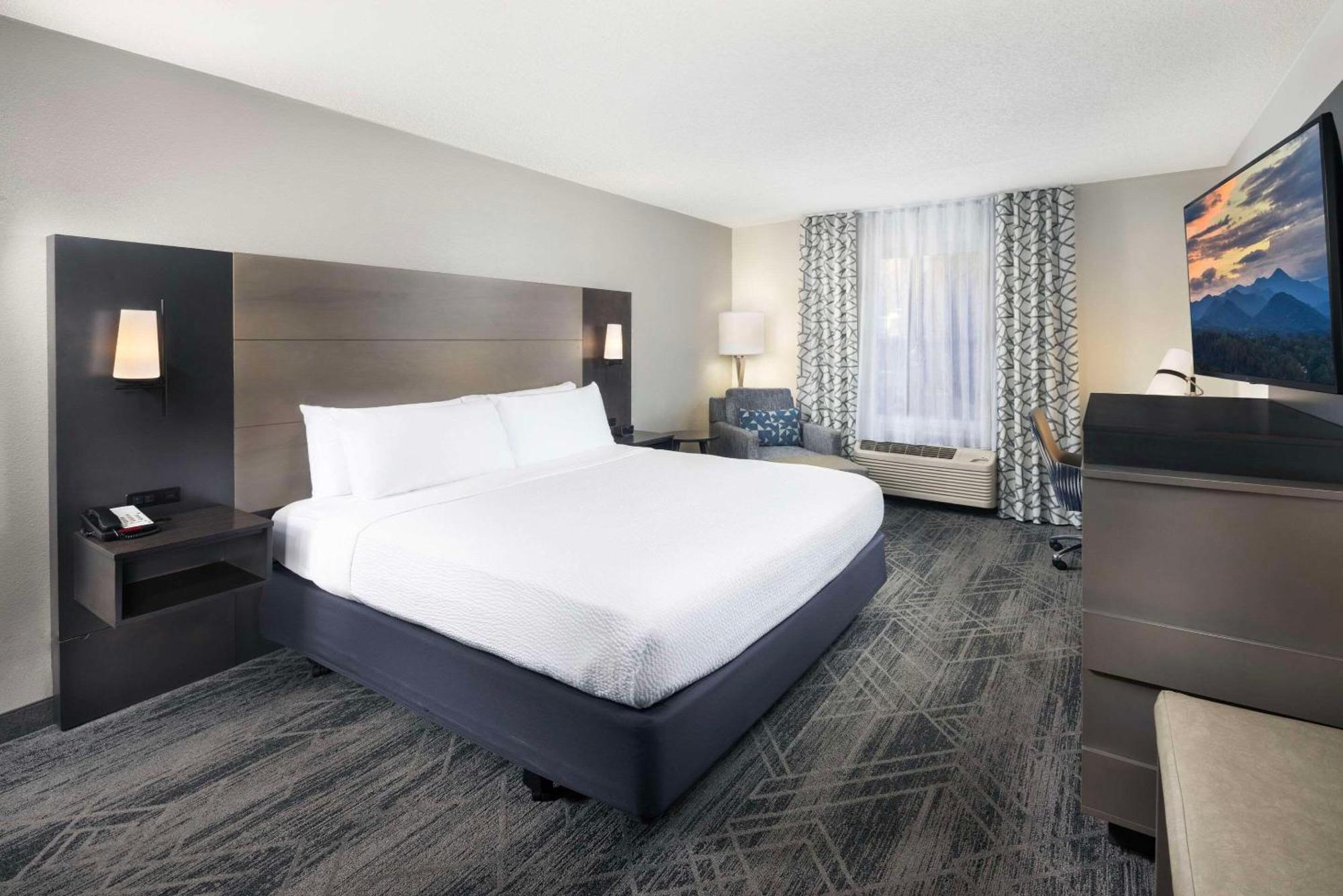 Country Inn & Suites By Radisson Asheville Downtown Tunnel Road Kültér fotó