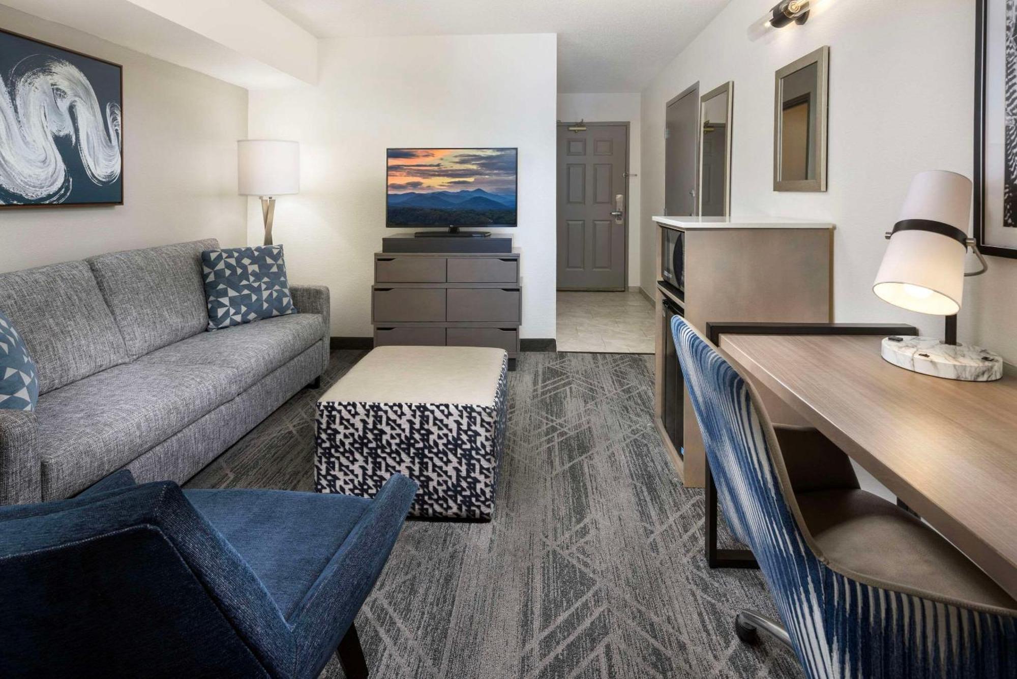 Country Inn & Suites By Radisson Asheville Downtown Tunnel Road Kültér fotó