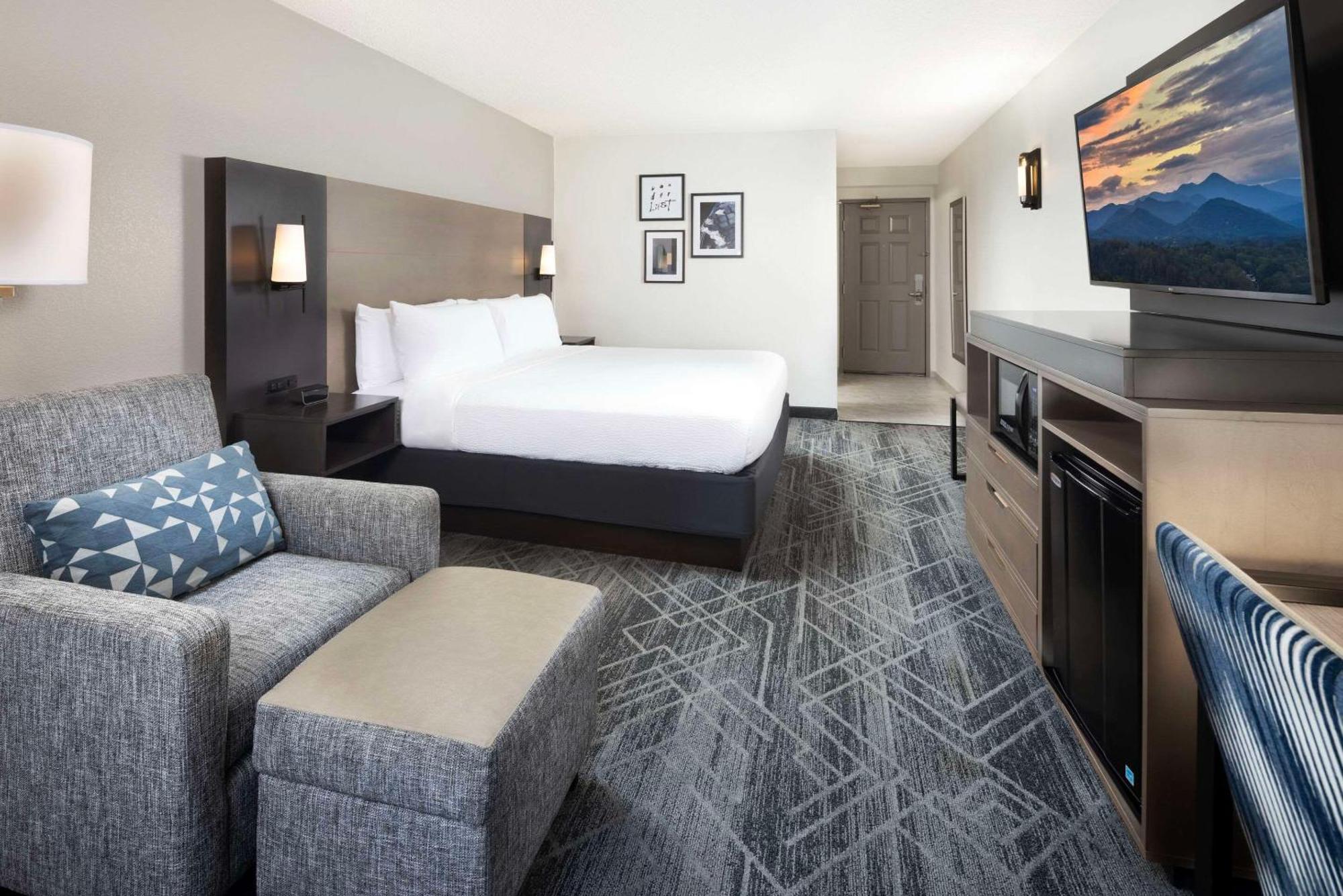 Country Inn & Suites By Radisson Asheville Downtown Tunnel Road Kültér fotó