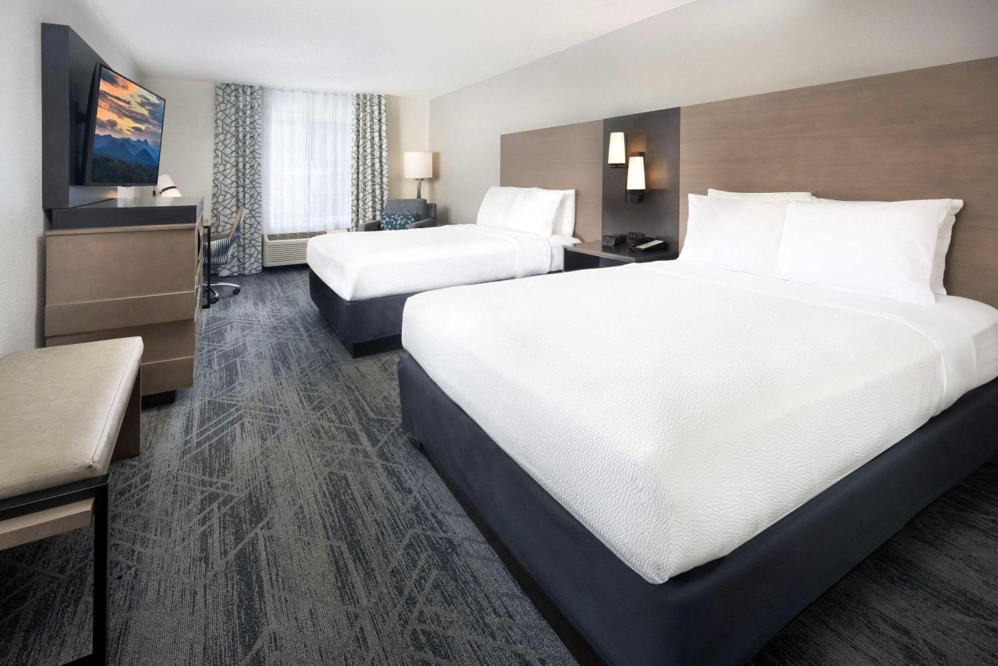 Country Inn & Suites By Radisson Asheville Downtown Tunnel Road Kültér fotó